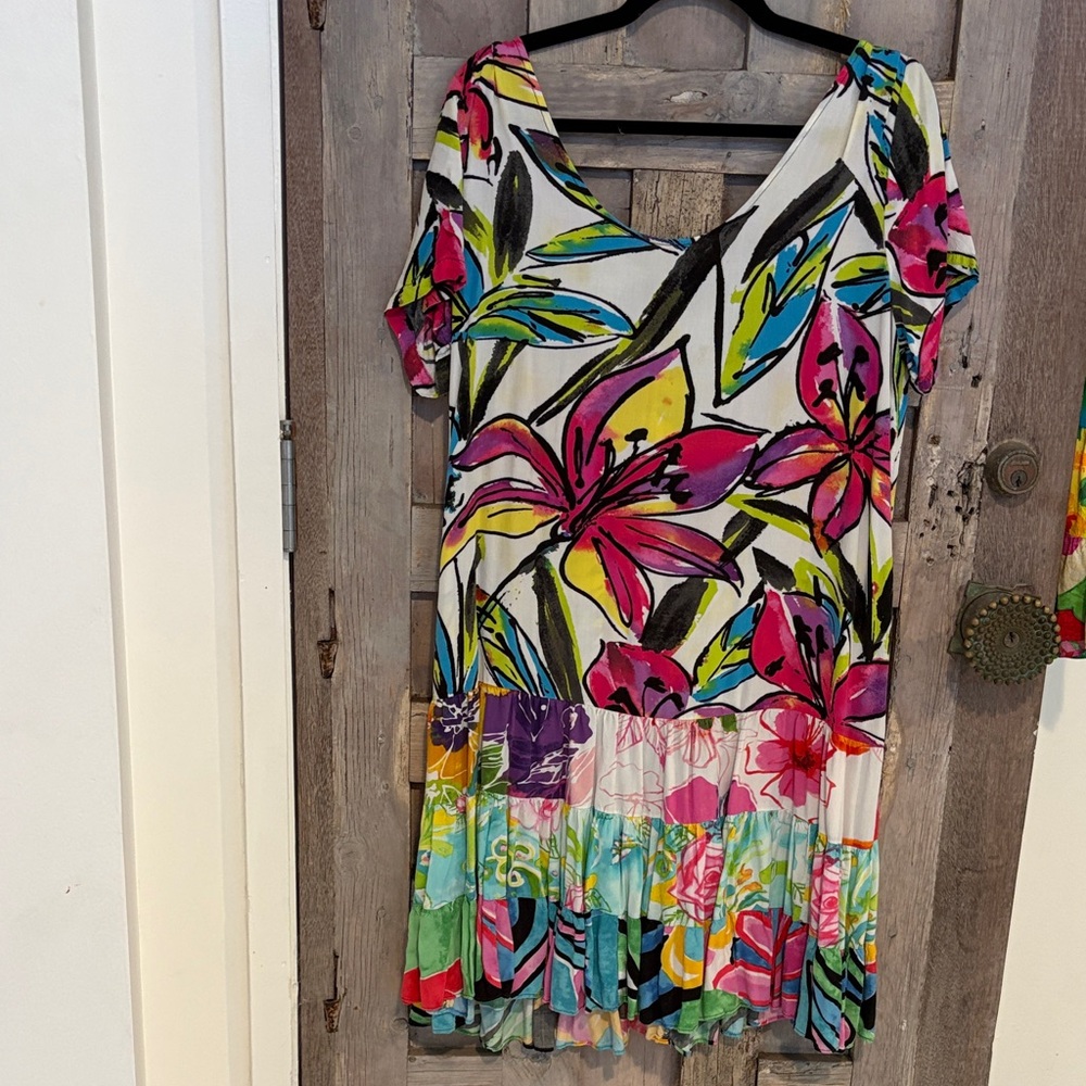 Jams World Scoop Neck Top in White with Purple, Blue, Lime and Black Accents